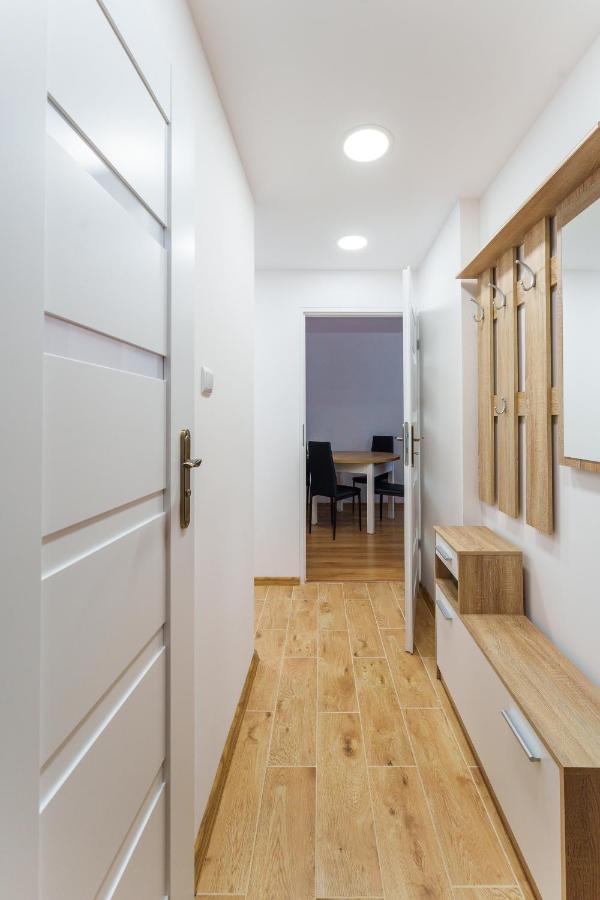 Apartament Pod Swierkiem - Pet Friendly - 2 Osobne Pokoje Dla Max 5 Osob - Space Apart 옐레니아구라 외부 사진